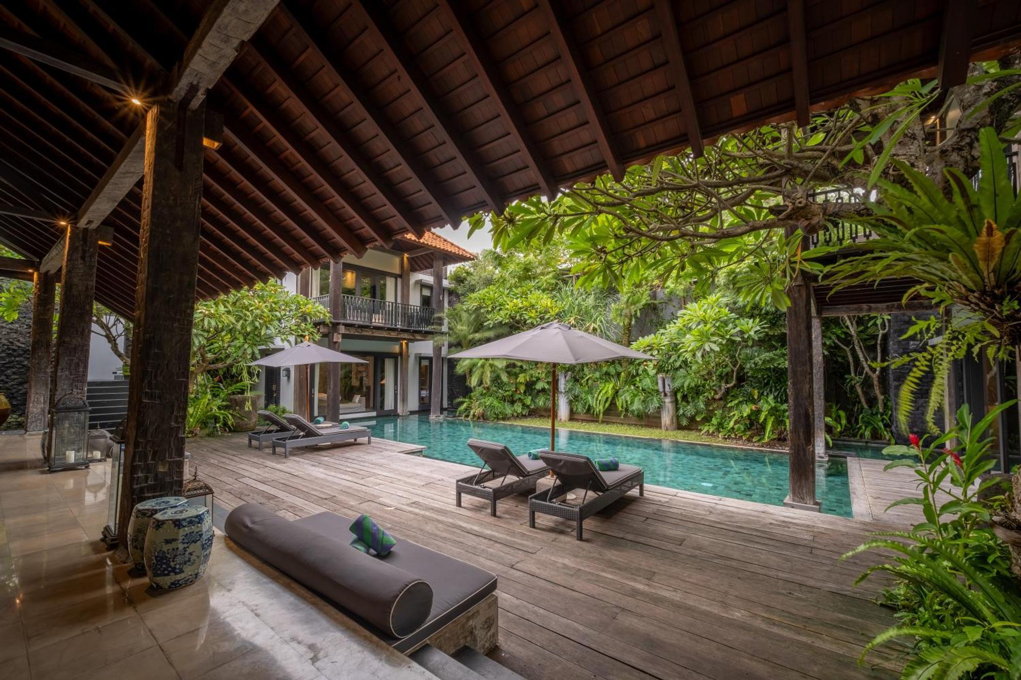 Villa De Suma - Fully Staffed Luxury Villa, Walk To The Beach! Σεμινιάκ Εξωτερικό φωτογραφία